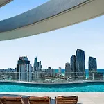 Coastal Escape In Broadbeach