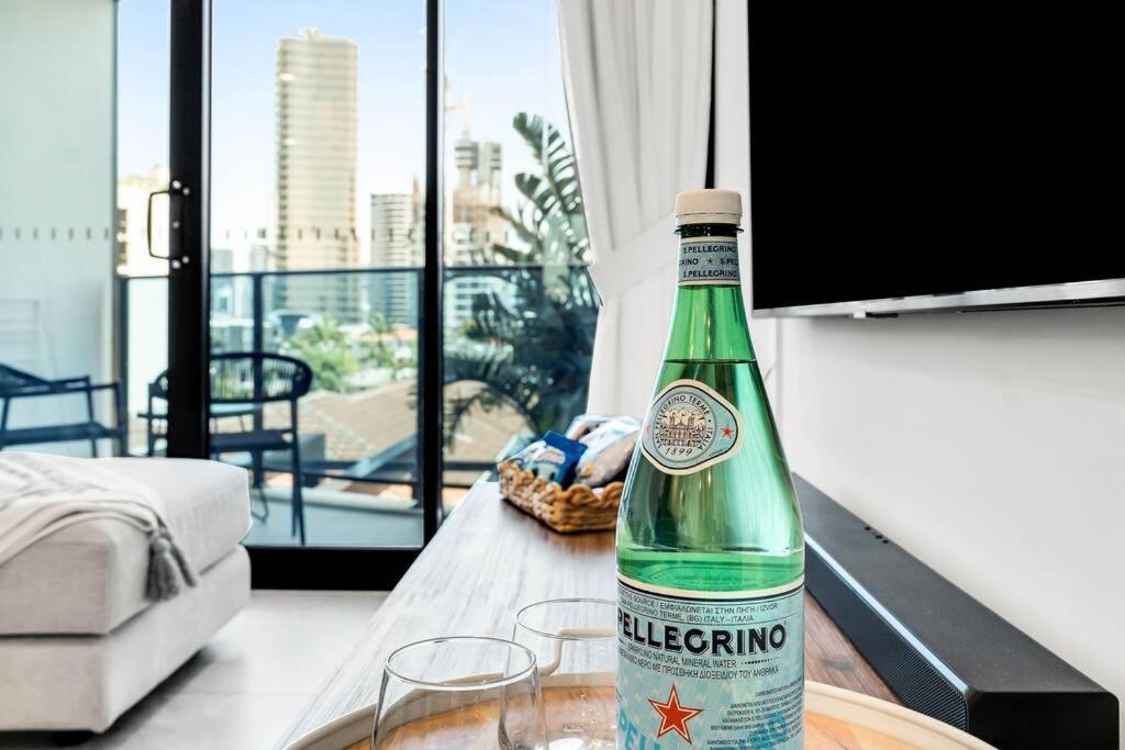 Apartment Coastal Escape In Broadbeach Gold Coast