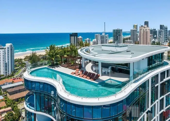 Coastal Escape In Broadbeach